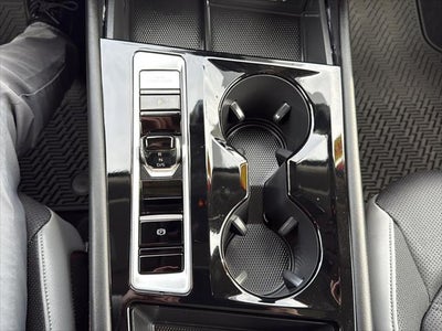 2024 Volkswagen Atlas 2.0T Peak Edition SEL