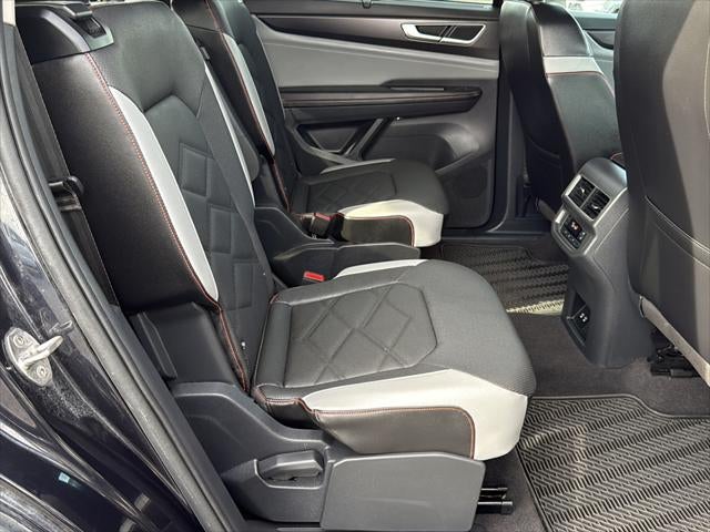 2024 Volkswagen Atlas 2.0T Peak Edition SEL