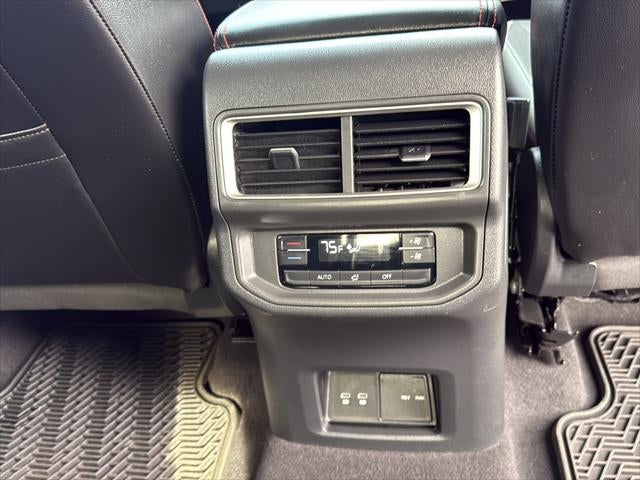 2024 Volkswagen Atlas 2.0T Peak Edition SEL