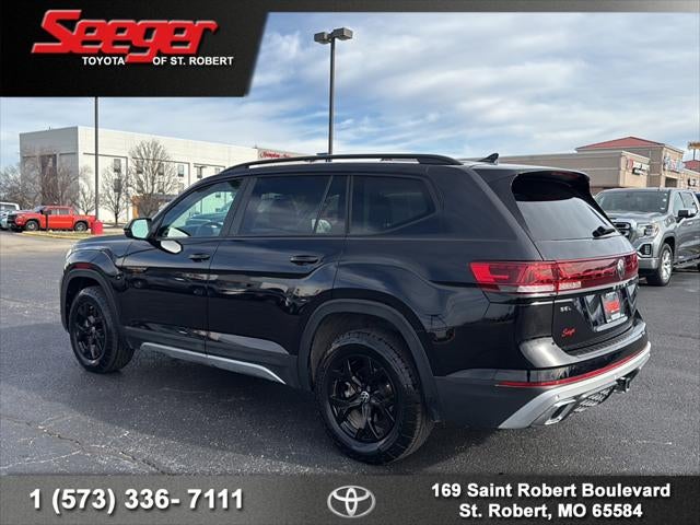 2024 Volkswagen Atlas 2.0T Peak Edition SEL