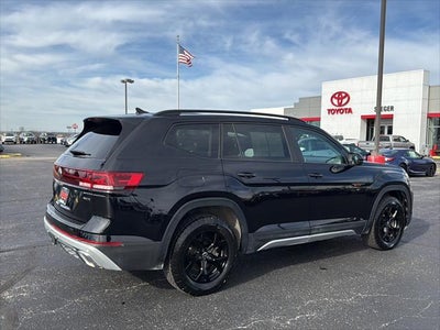2024 Volkswagen Atlas 2.0T Peak Edition SEL