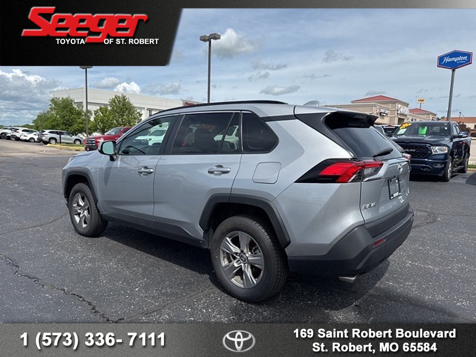 2023 Toyota RAV4 XLE