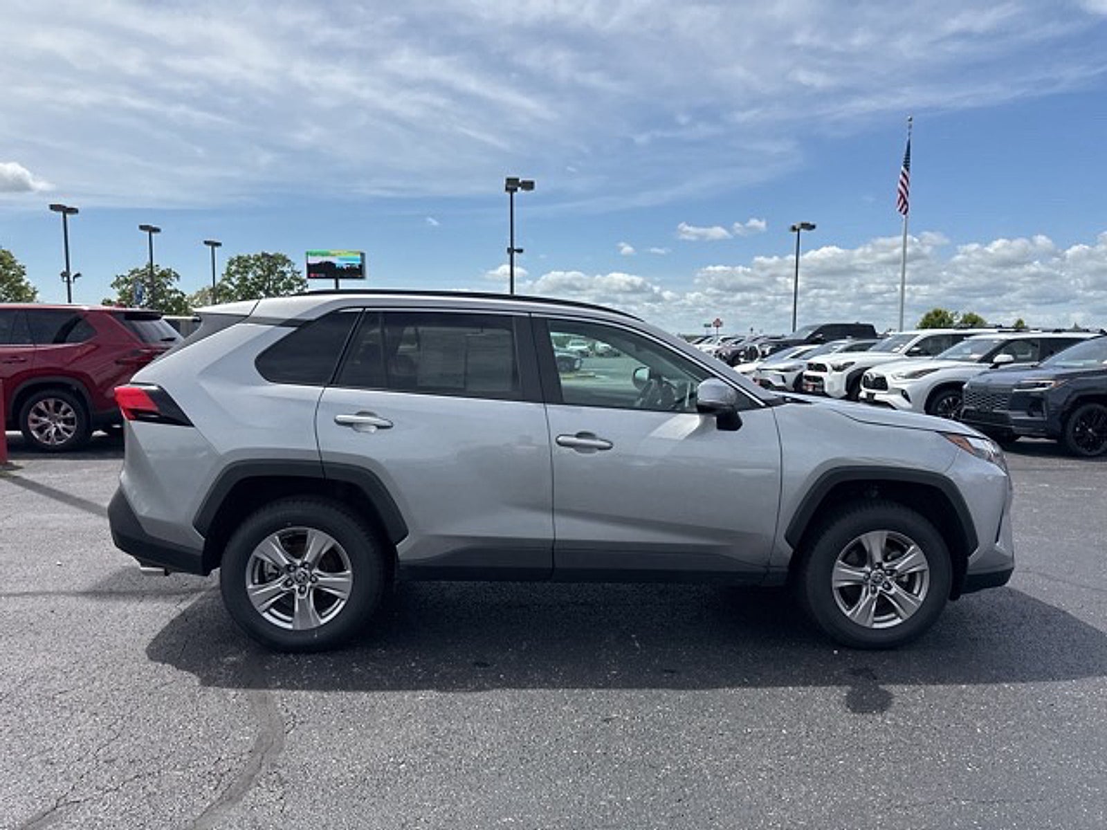 2023 Toyota RAV4 XLE