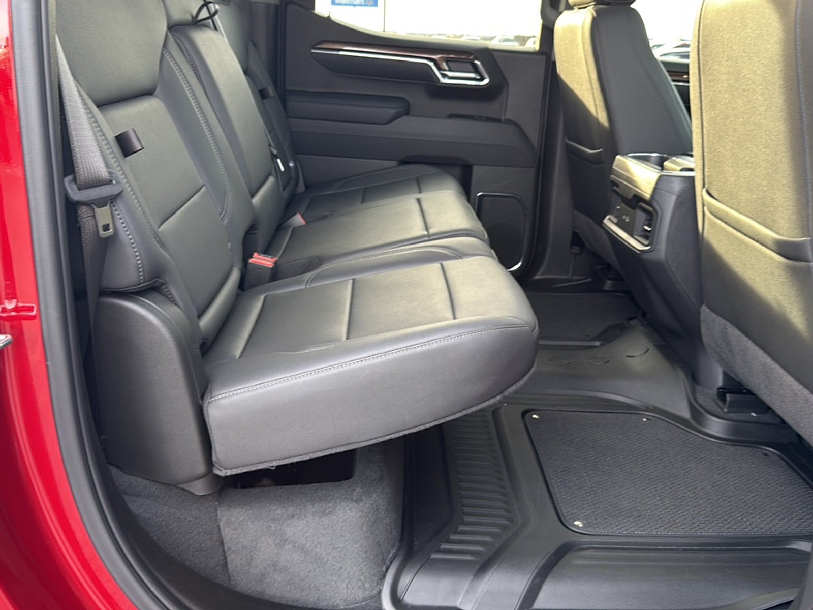 2025 Chevrolet Silverado 1500 4WD Crew Cab Short Bed RST