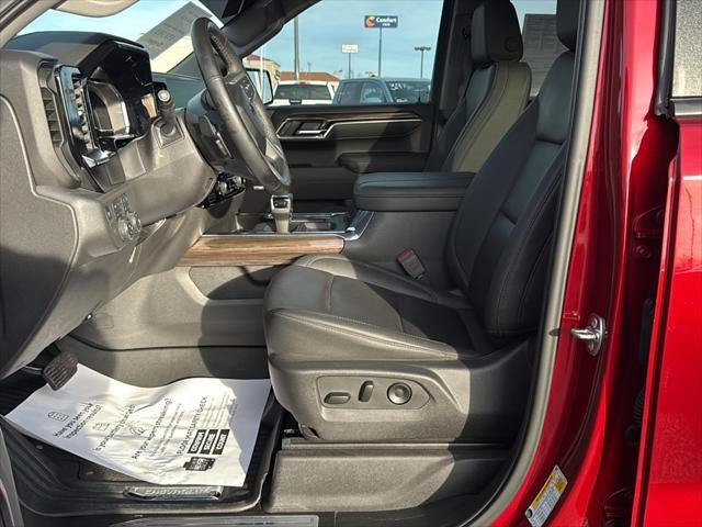 2025 Chevrolet Silverado 1500 4WD Crew Cab Short Bed RST