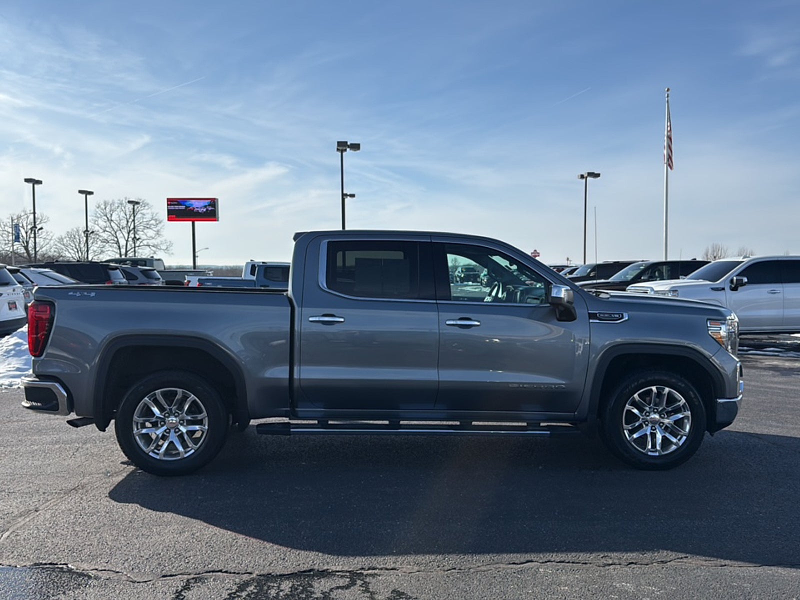 2020 GMC Sierra 1500 4WD Crew Cab Short Box SLT
