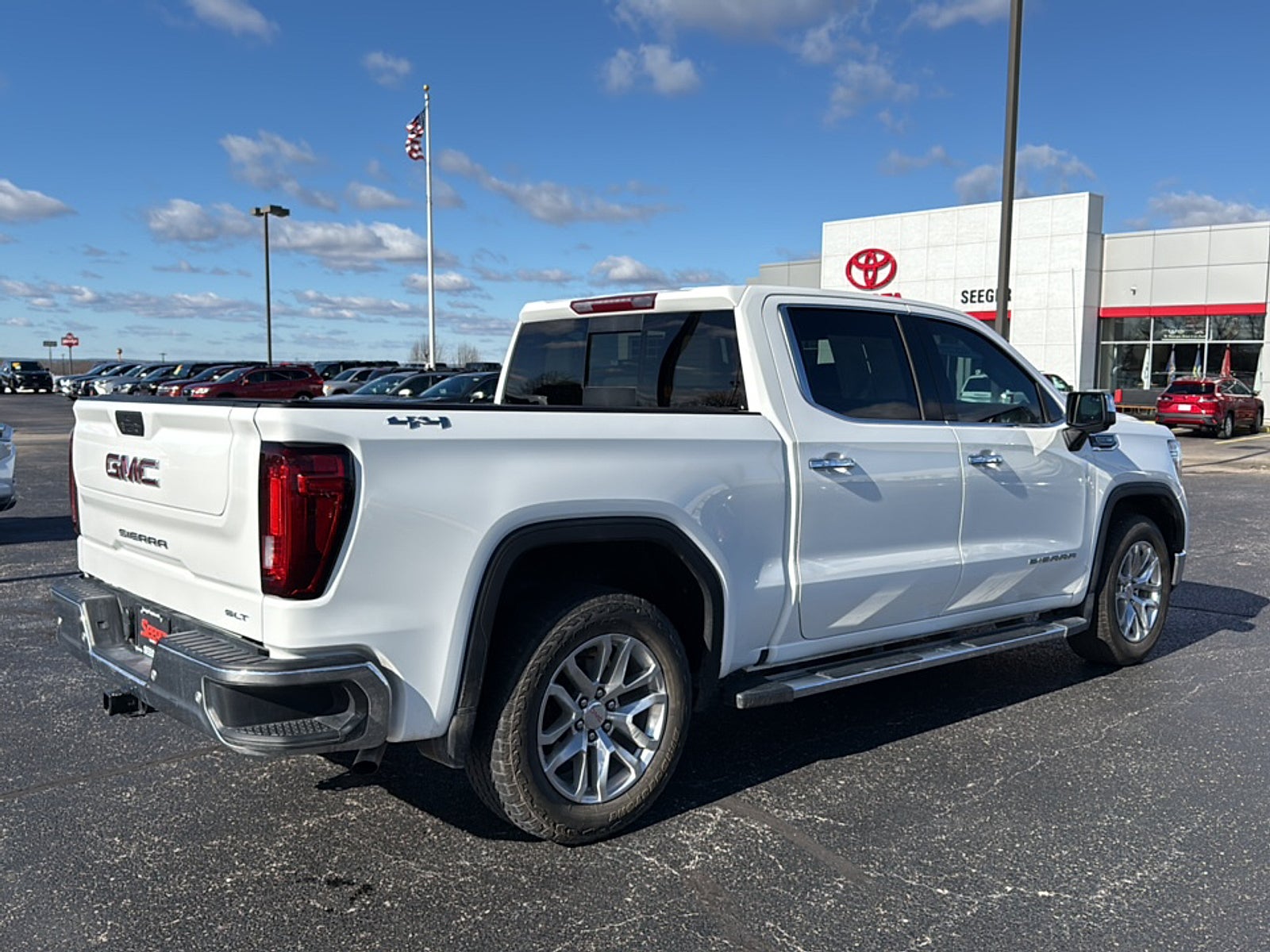 2021 GMC Sierra 1500 SLT