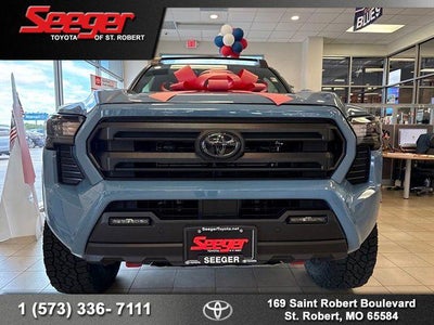 2026 Toyota Tacoma 4WD SR5
