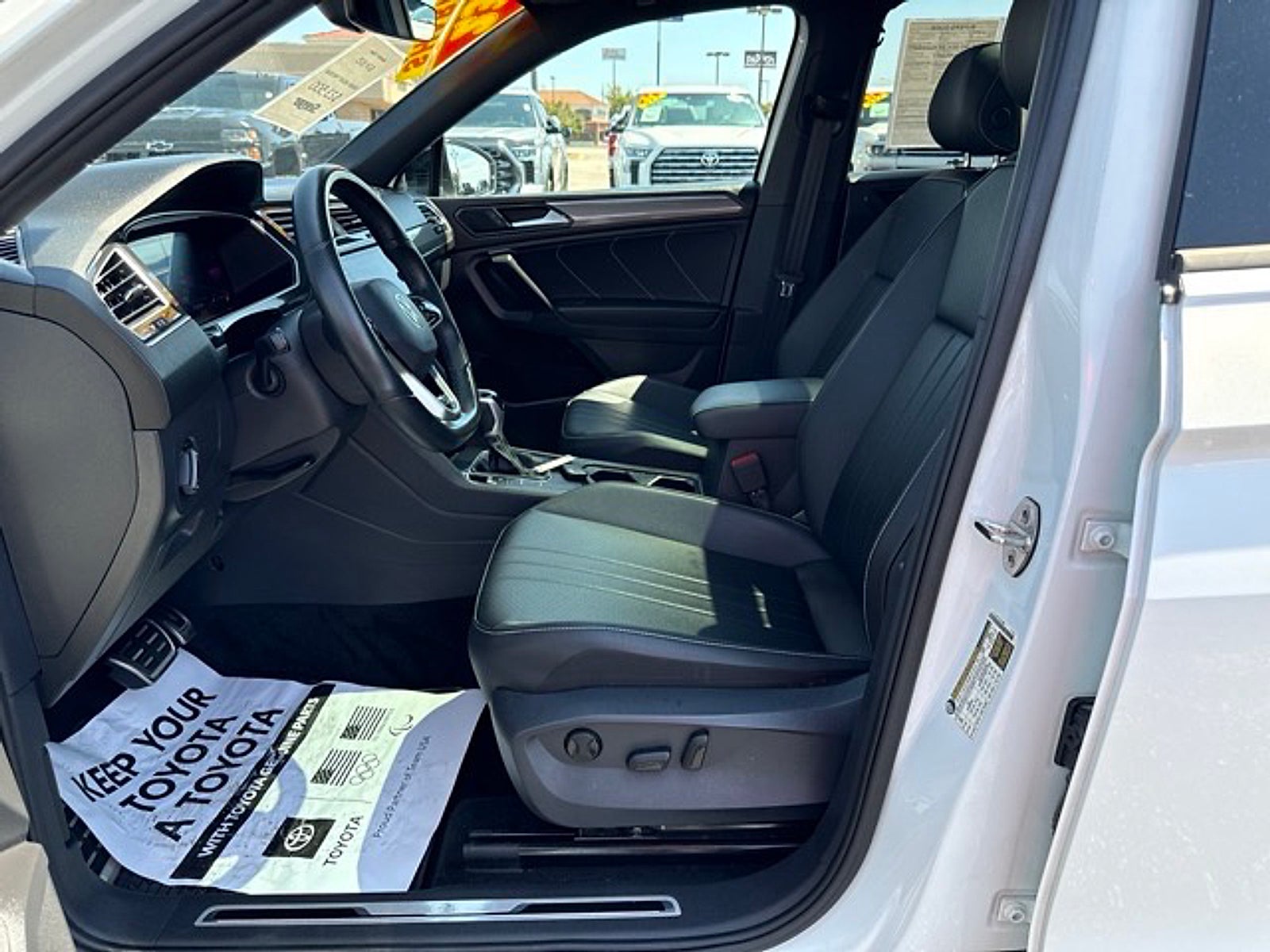 2023 Volkswagen Tiguan 2.0T SE R-Line Black
