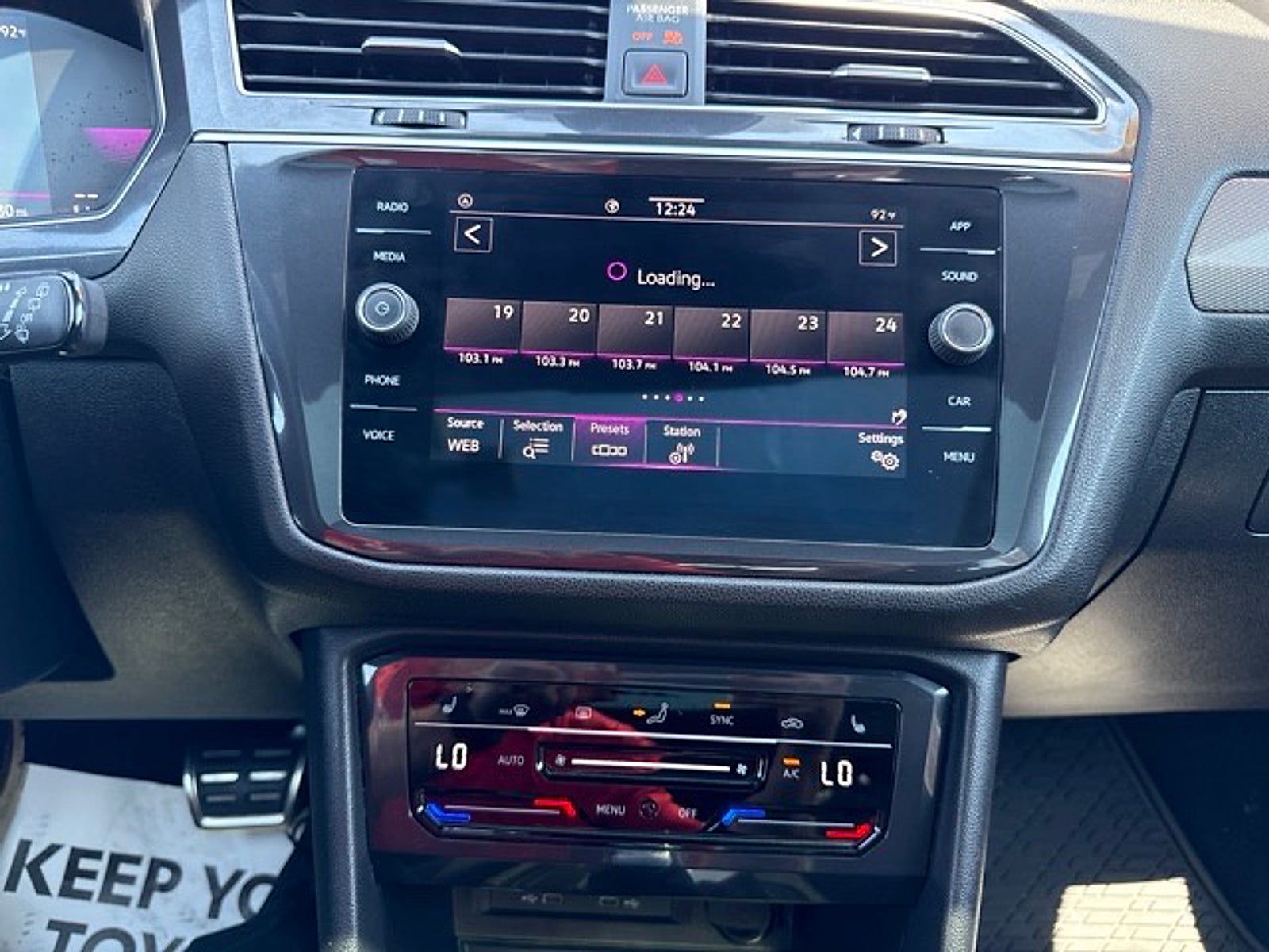 2023 Volkswagen Tiguan 2.0T SE R-Line Black