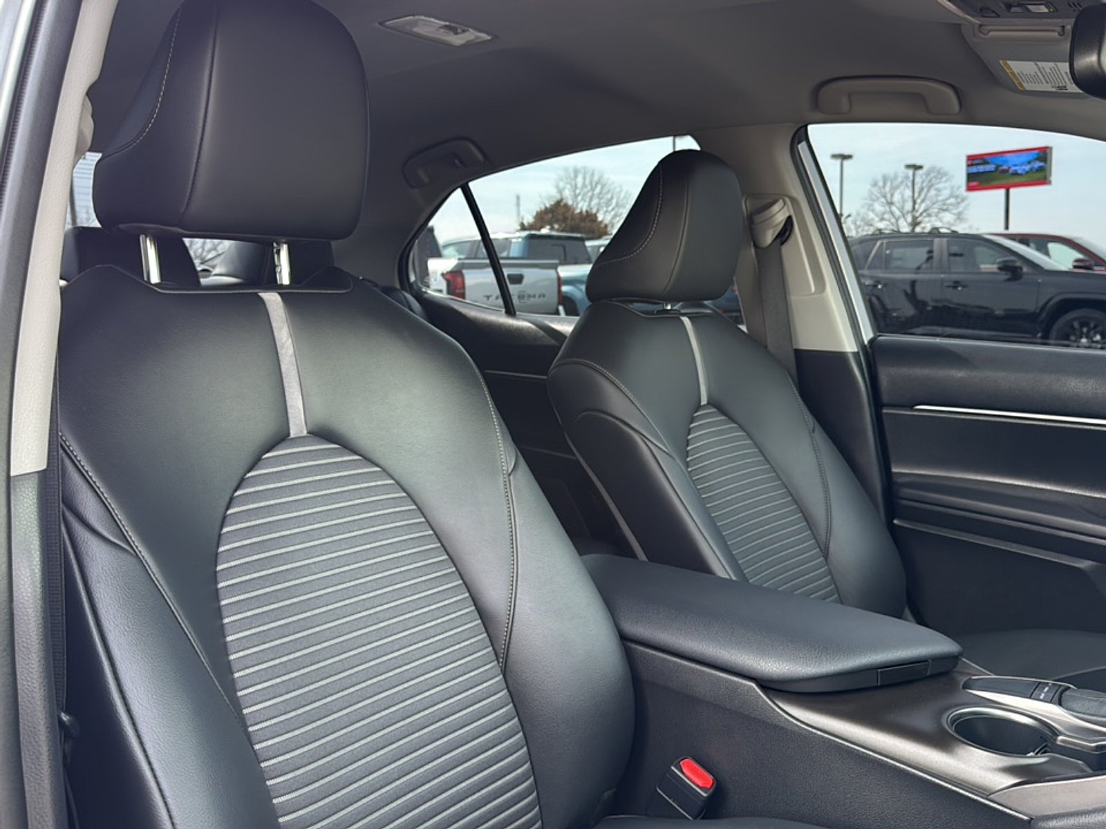 2022 Toyota Camry SE Nightshade Edition