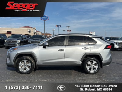 2022 Toyota RAV4 Hybrid LE