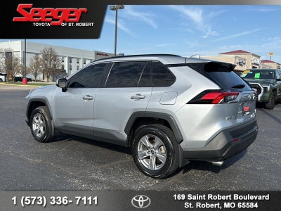 2022 Toyota RAV4 Hybrid LE
