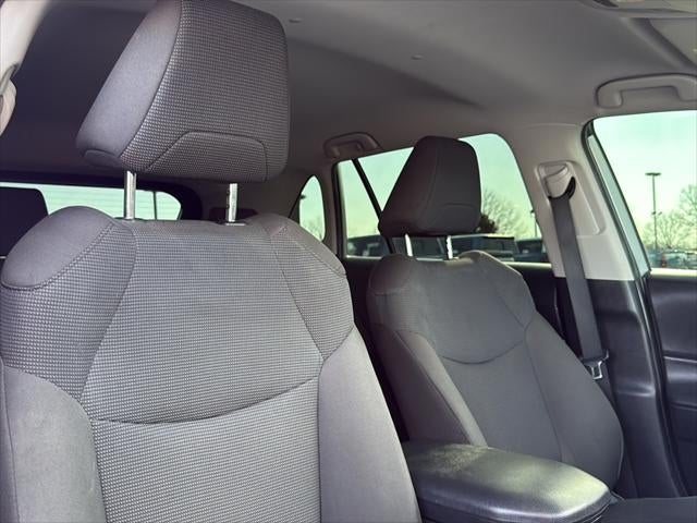 2022 Toyota RAV4 Hybrid LE