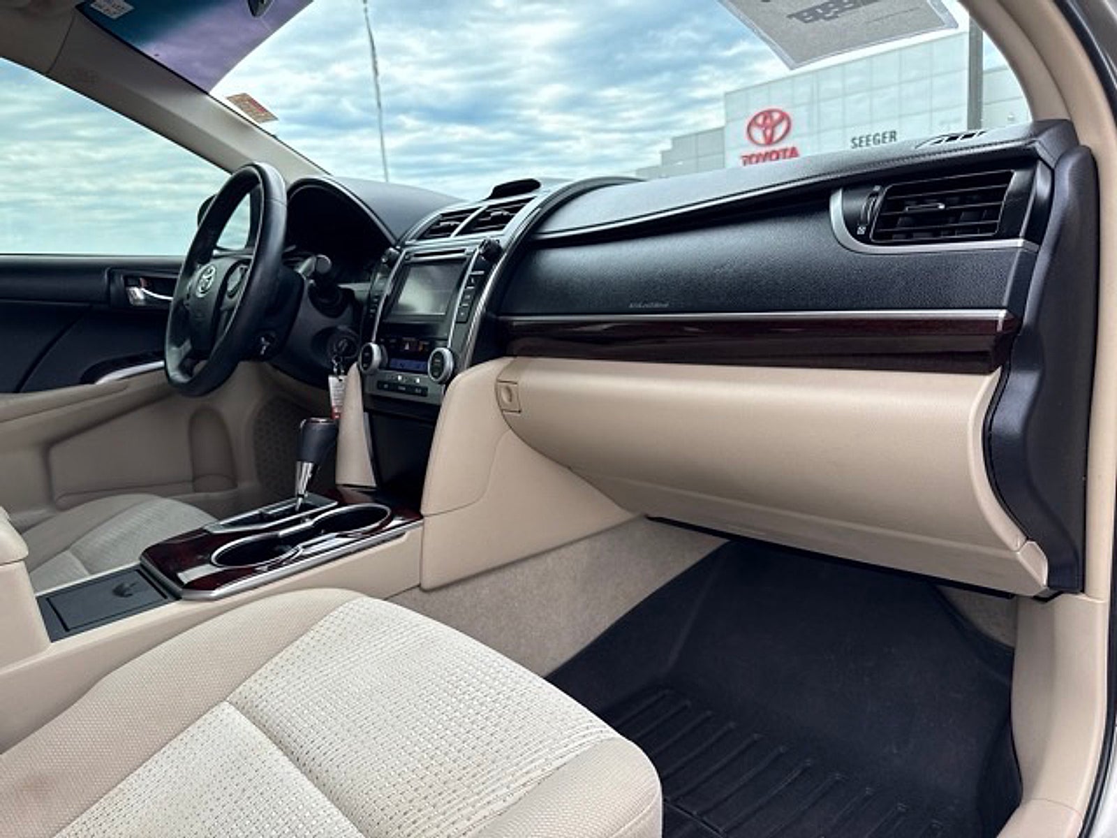 2014 Toyota Camry XLE