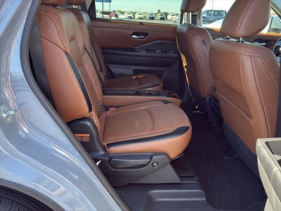 2022 Nissan Pathfinder Platinum