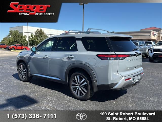 2022 Nissan Pathfinder Platinum