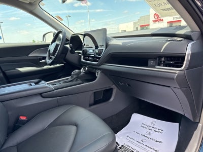2025 Toyota Grand Highlander LE