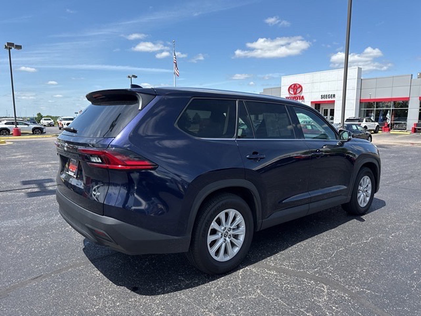 2025 Toyota Grand Highlander LE