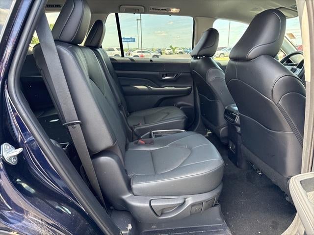 2025 Toyota Grand Highlander LE
