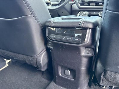 2025 Toyota Grand Highlander LE