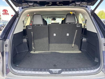 2025 Toyota Grand Highlander LE