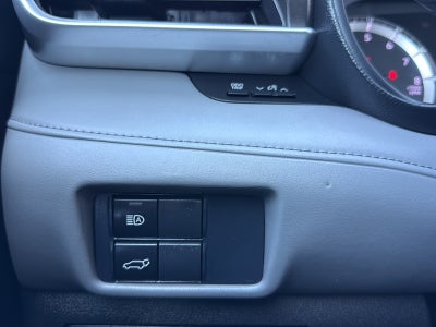 2020 Toyota Highlander LE