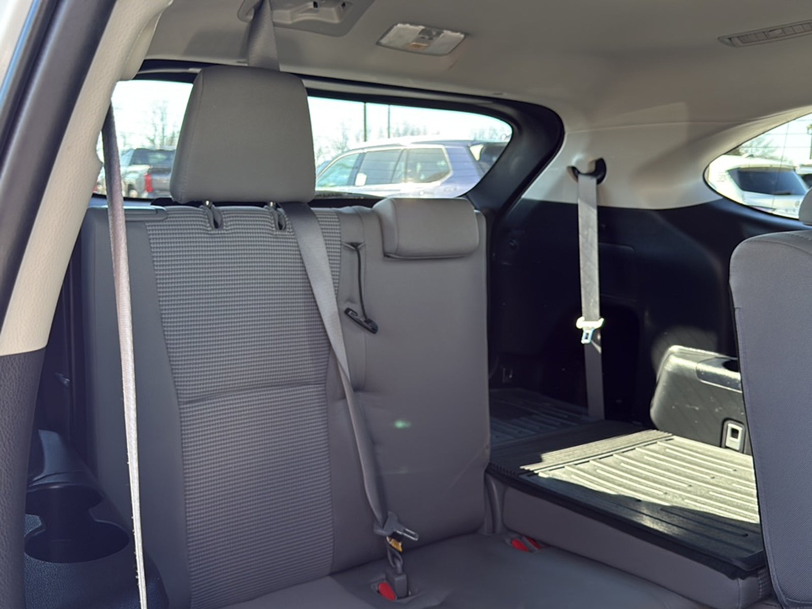 2020 Toyota Highlander LE