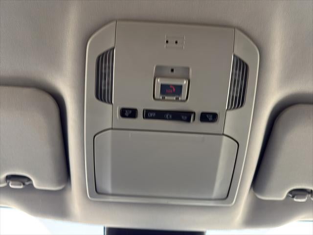 2020 Toyota Highlander LE