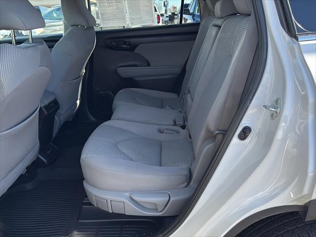 2020 Toyota Highlander LE