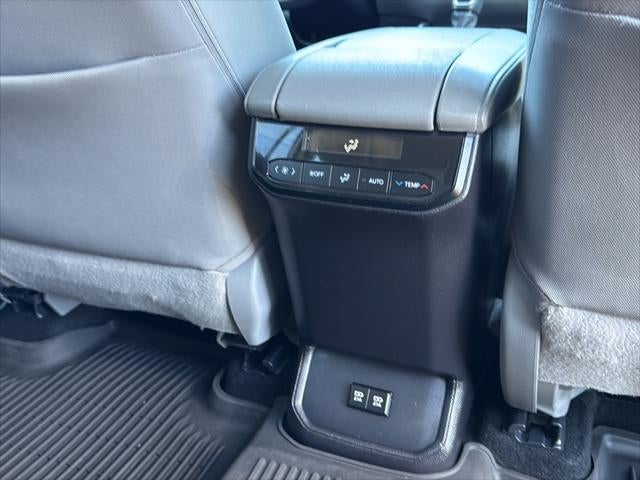 2020 Toyota Highlander LE