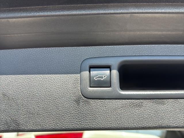 2020 Toyota Highlander LE