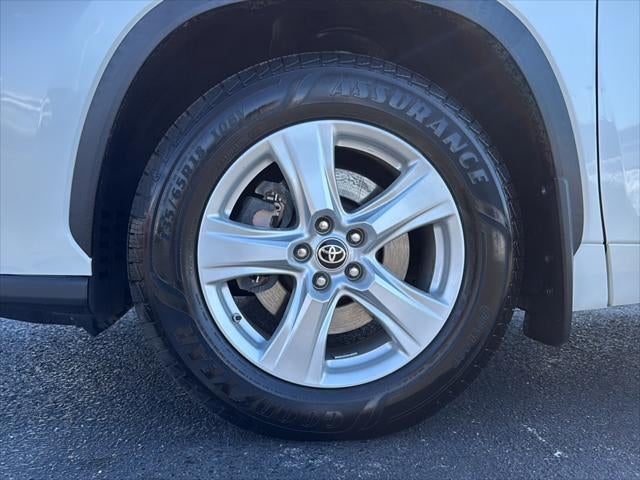 2020 Toyota Highlander LE