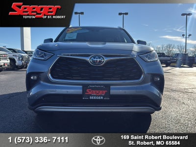 2021 Toyota Highlander Hybrid Platinum