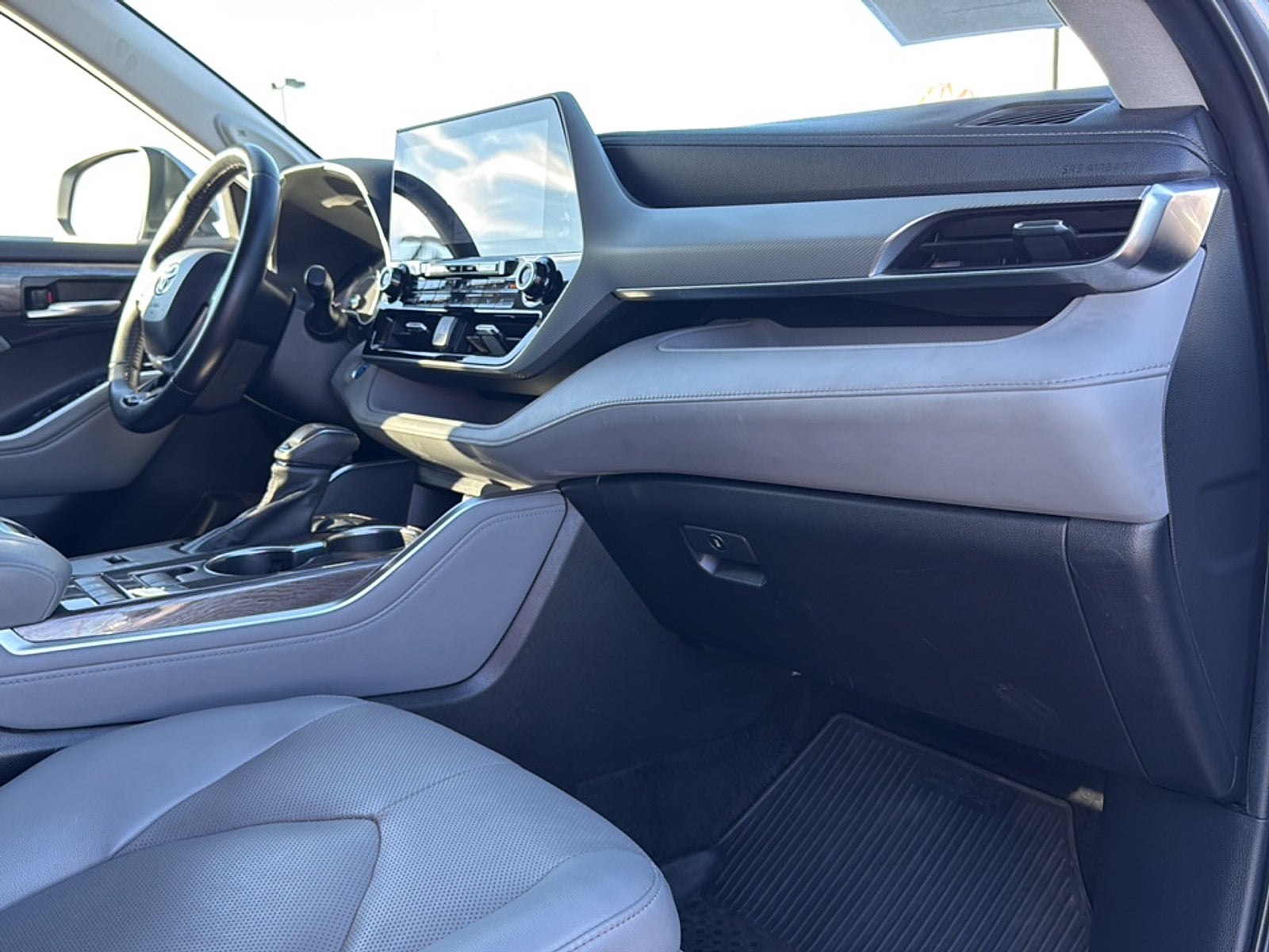 2021 Toyota Highlander Hybrid Platinum