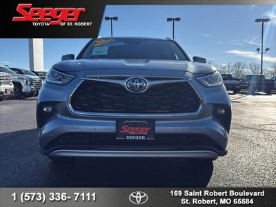 2021 Toyota Highlander Hybrid Platinum