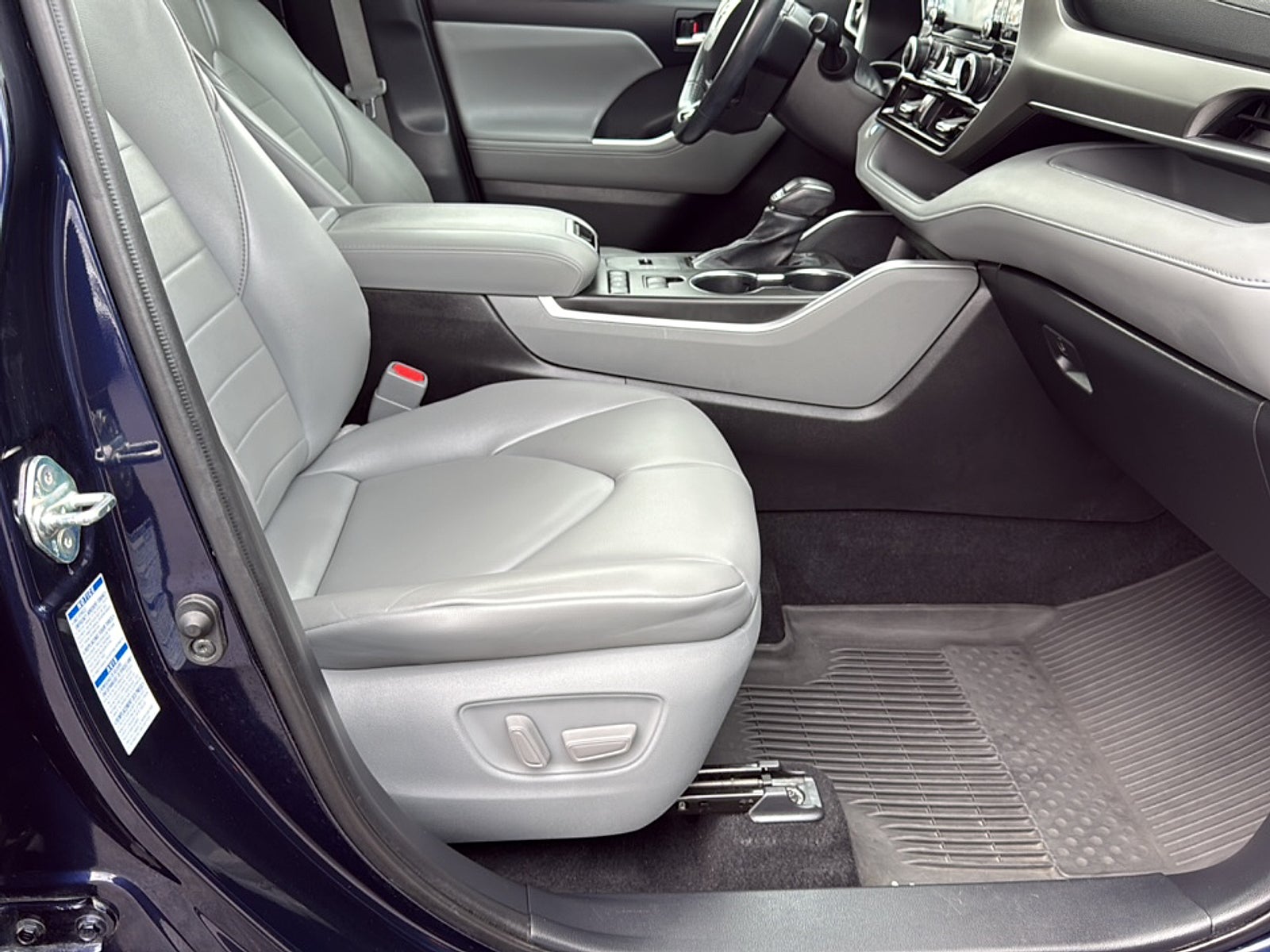 2020 Toyota Highlander Hybrid XLE