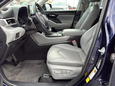 2020 Toyota Highlander Hybrid XLE