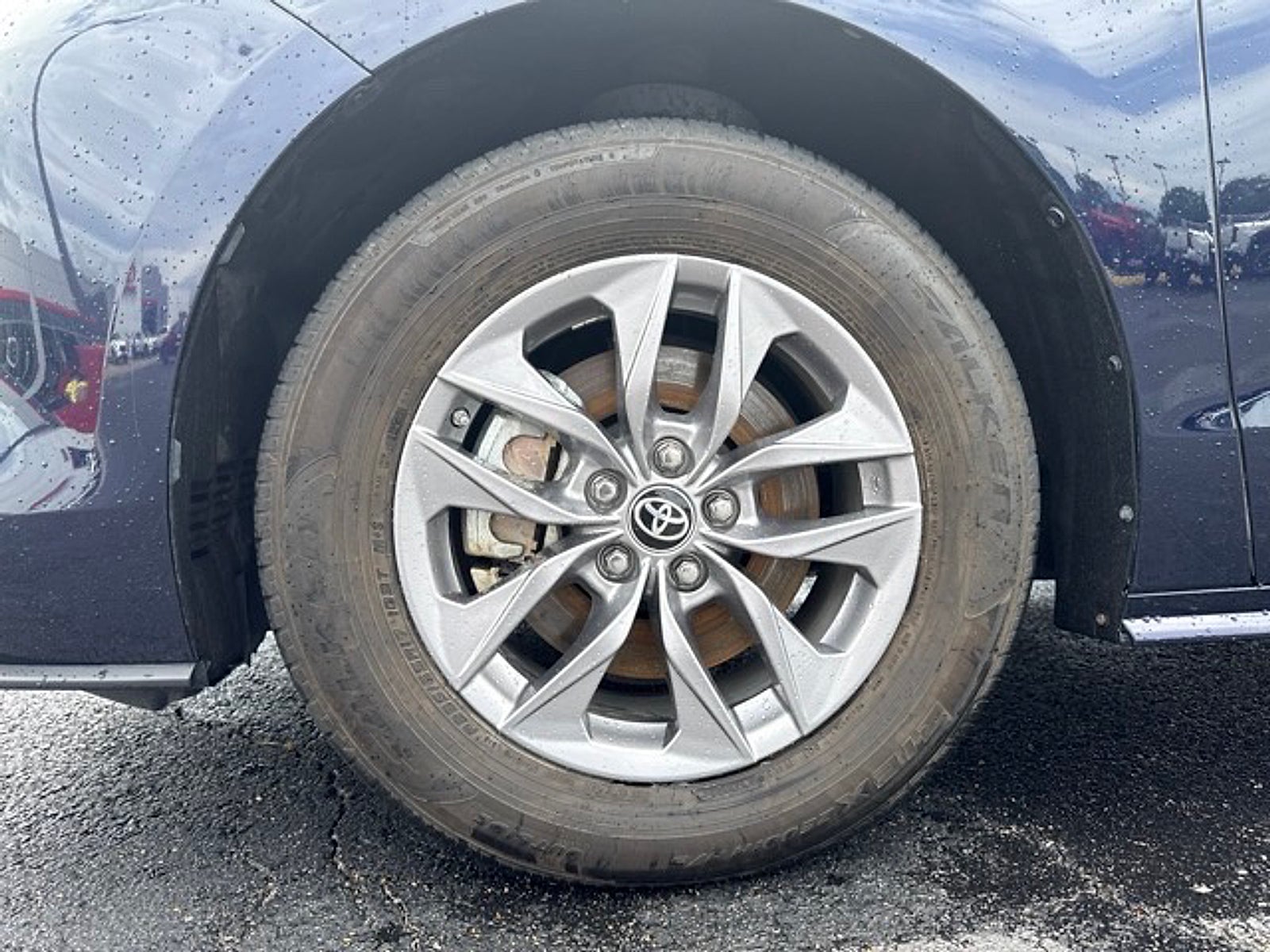 2023 Toyota Sienna XLE