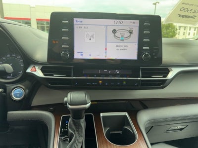 2023 Toyota Sienna XLE