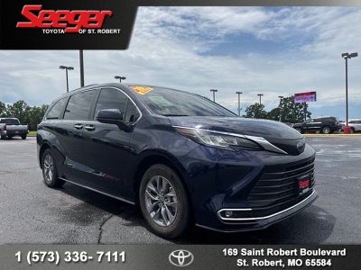 2023 Toyota Sienna XLE
