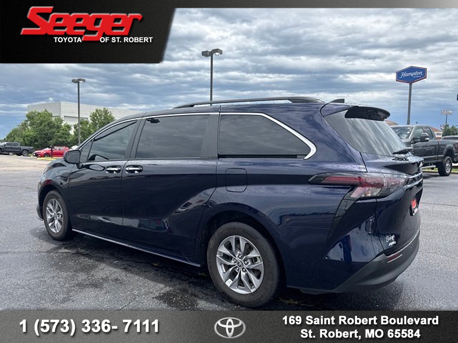 2023 Toyota Sienna XLE