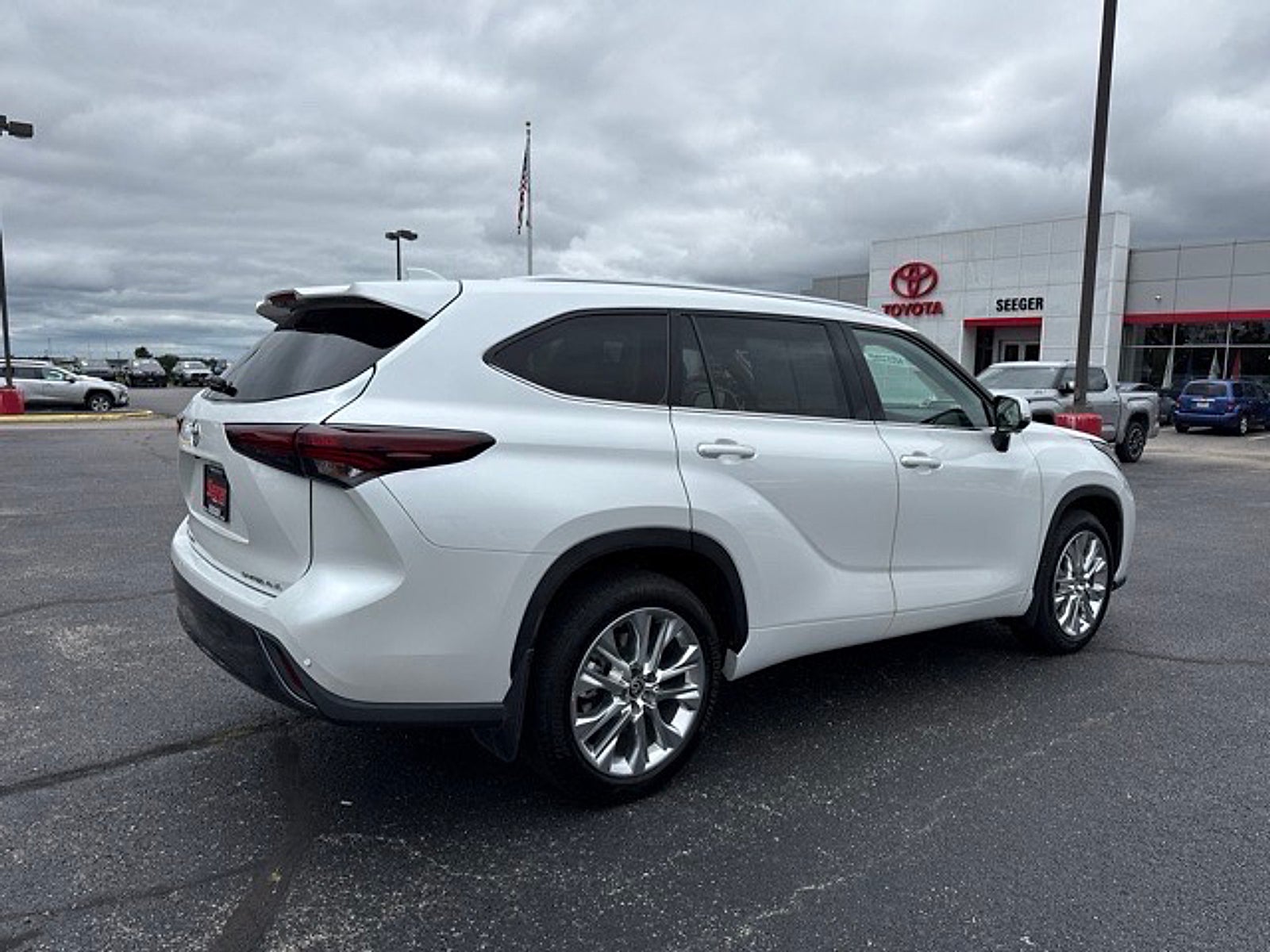 2024 Toyota Highlander Limited