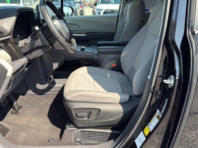 2024 Toyota Sienna LE