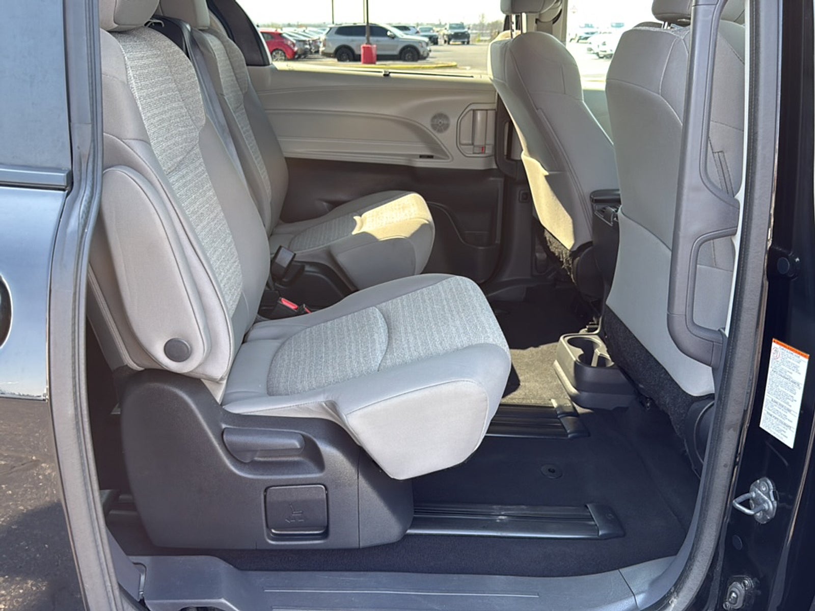 2024 Toyota Sienna LE