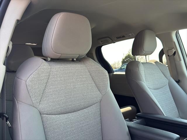 2024 Toyota Sienna LE