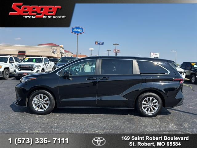 2024 Toyota Sienna LE