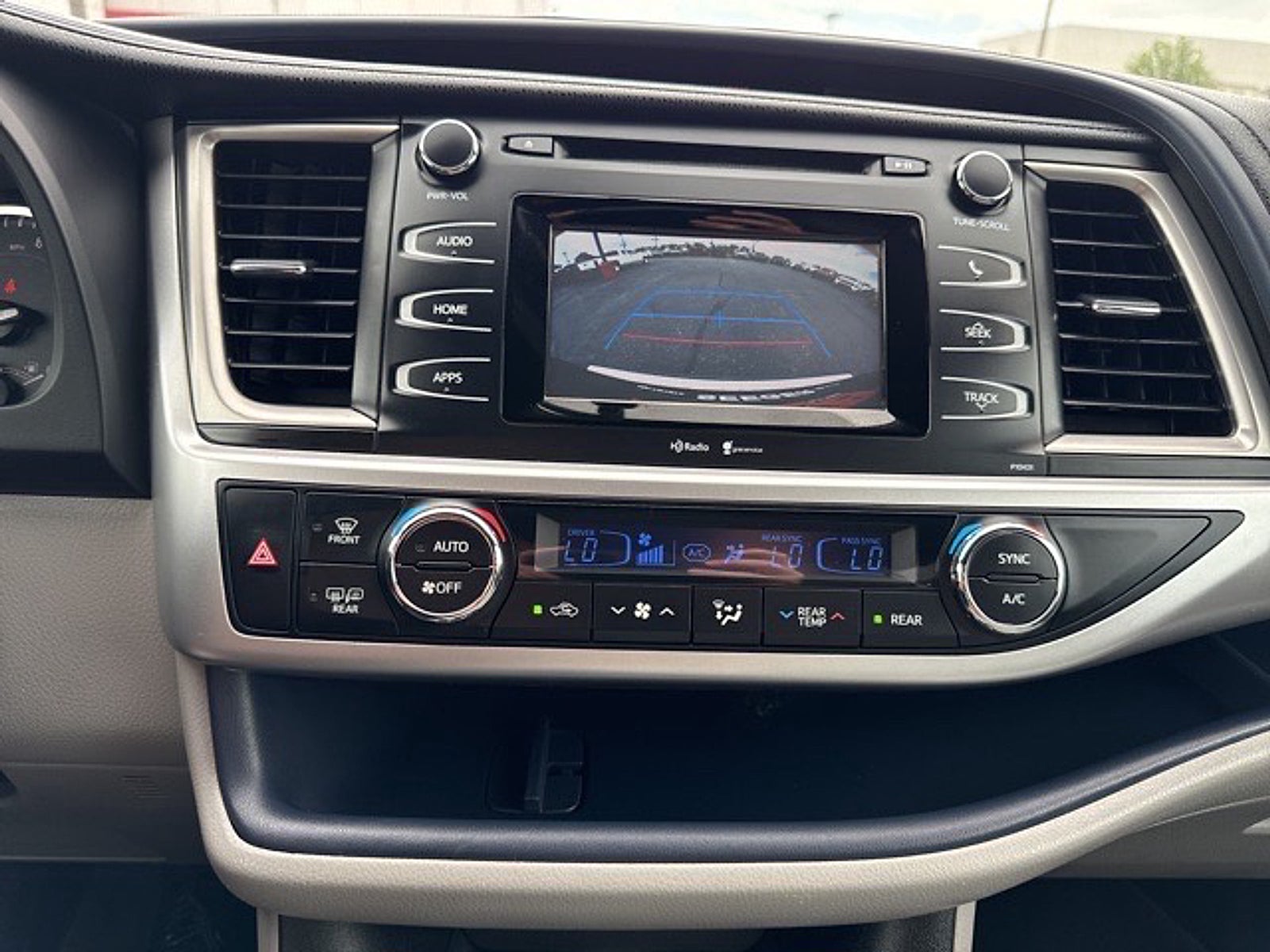 2015 Toyota Highlander LE Plus V6