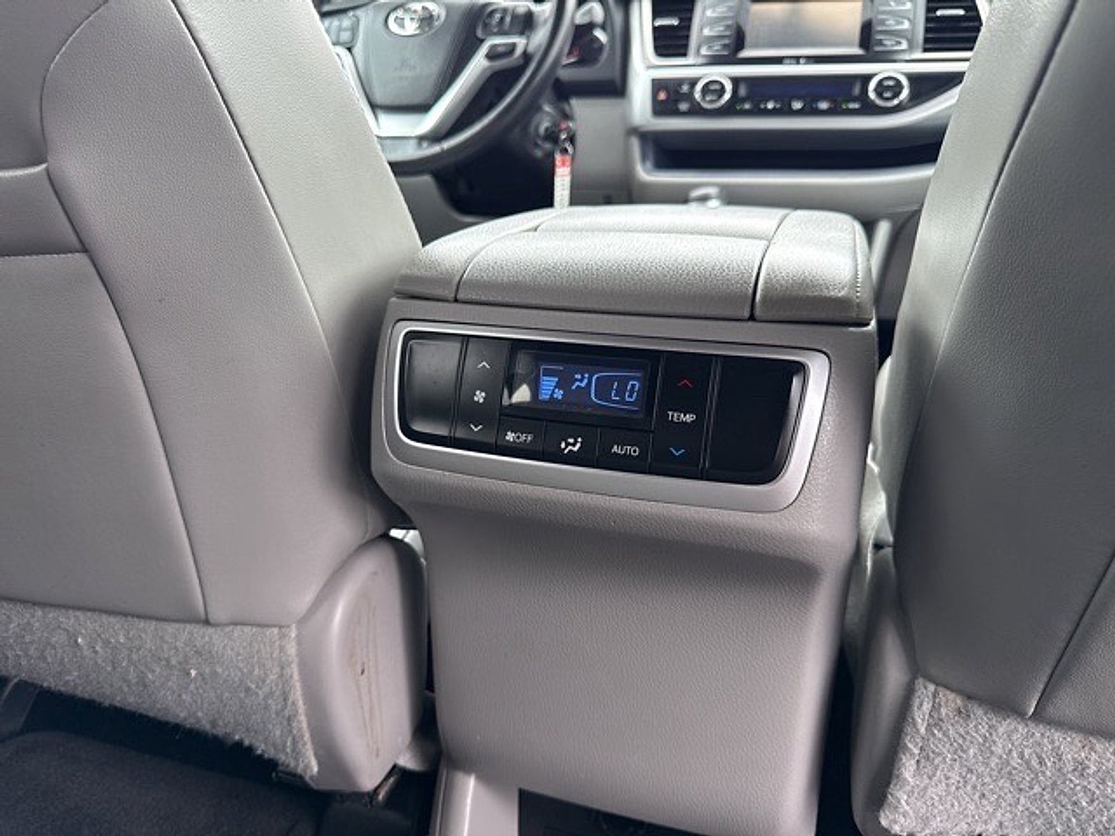 2015 Toyota Highlander LE Plus V6