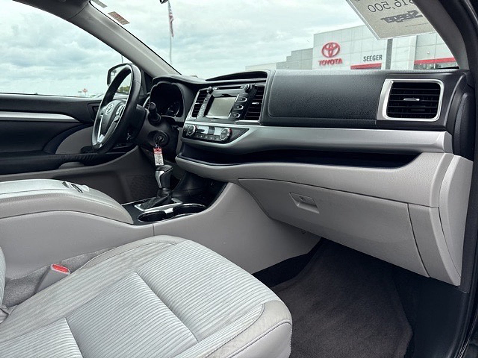 2015 Toyota Highlander LE Plus V6